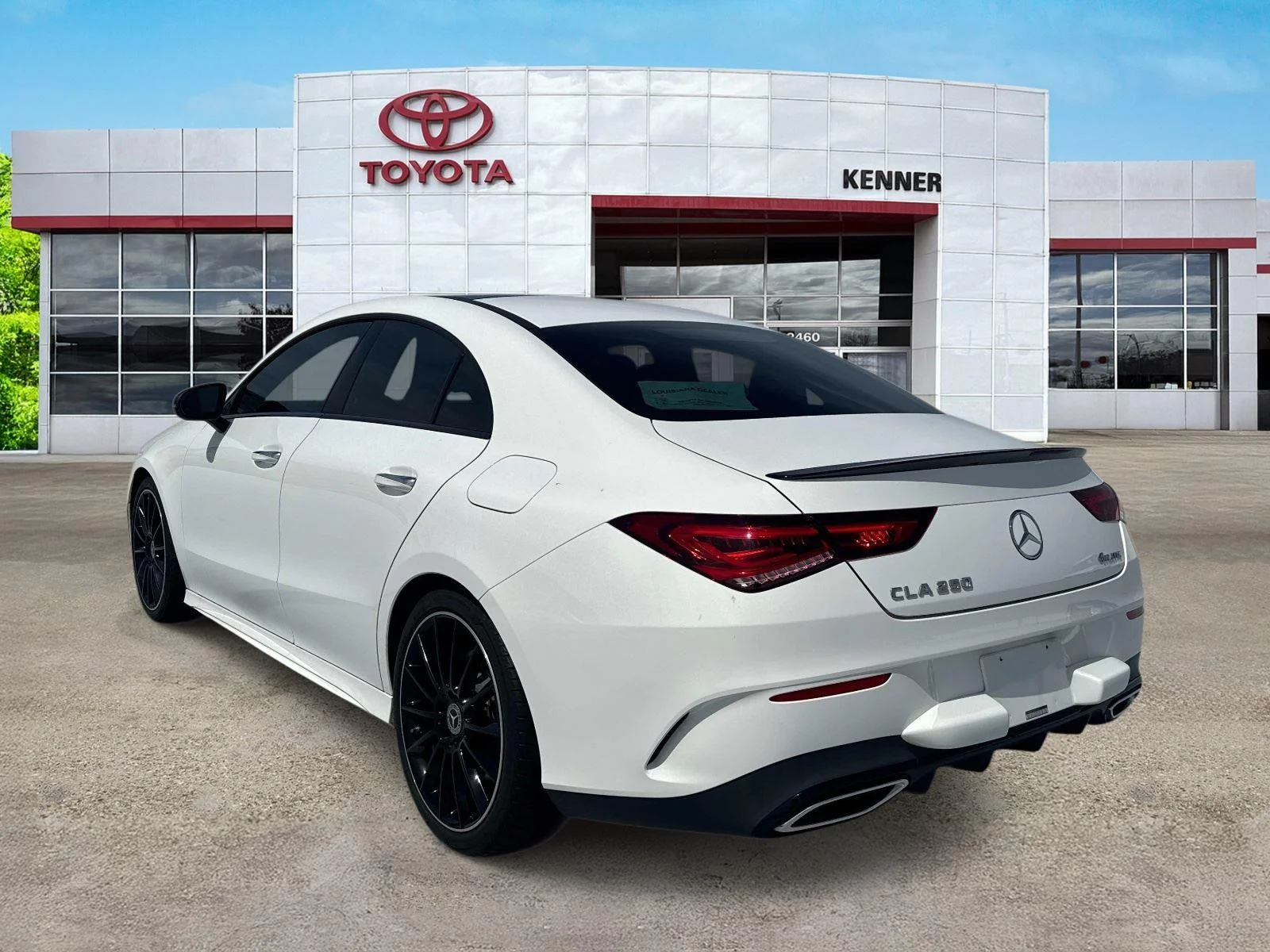 Used 2022 Polar White Mercedes-Benz CLA 250 image 4