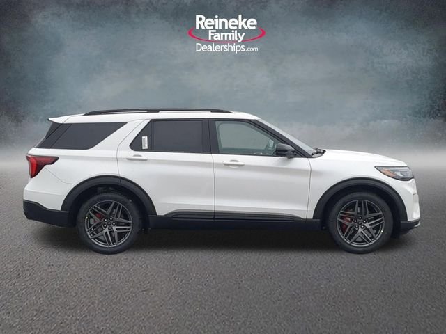 New 2026 Star White Metallic Tri-Coat Ford ST image 4