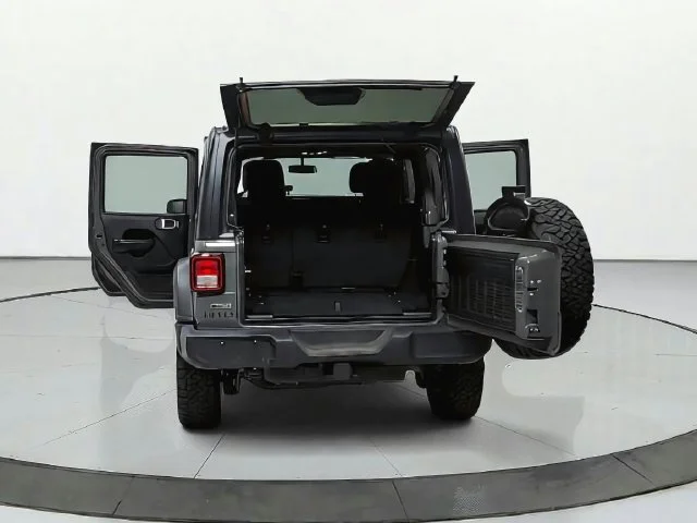 Used 2021 Gray Jeep Unlimited Sport S image 15
