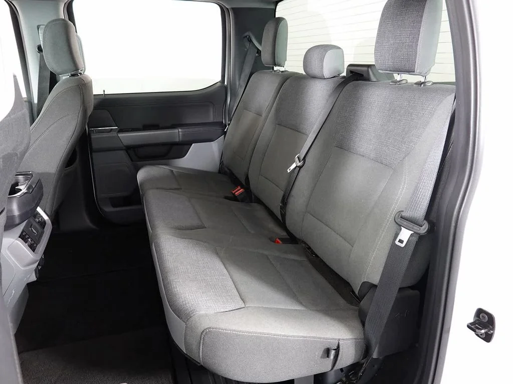 Used 2024 Oxford White Ford XLT image 13
