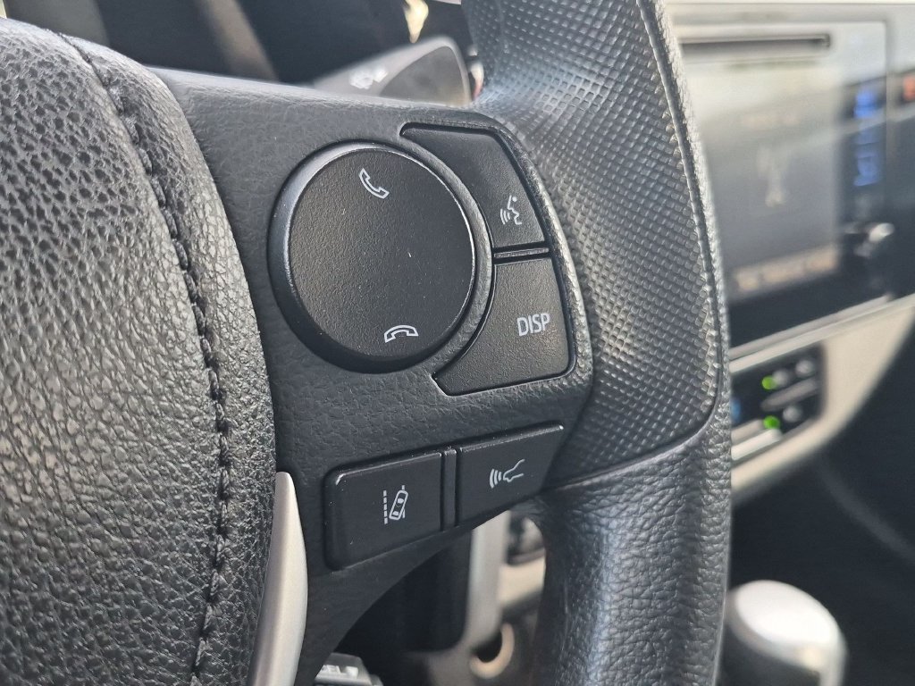 2017 Toyota Corolla LE - Photo 16