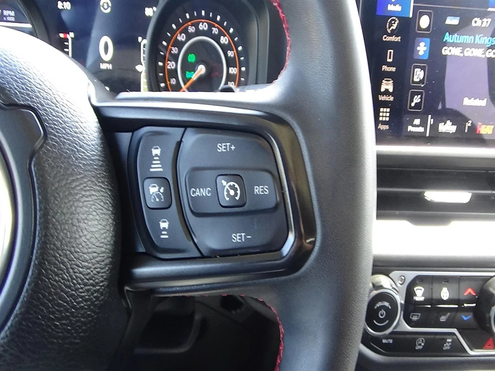 Used 2024 Hydro Blue Pearl Coat (pbj) Jeep Rubicon image 23