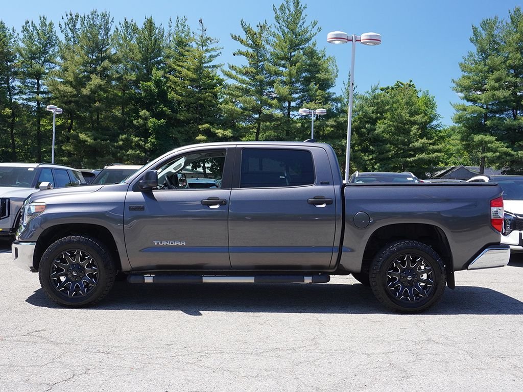 Used 2020 Gray Toyota SR5 image 14