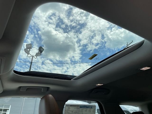 New 2026 Carbonized Gray Metallic Ford Outer Banks® image 39