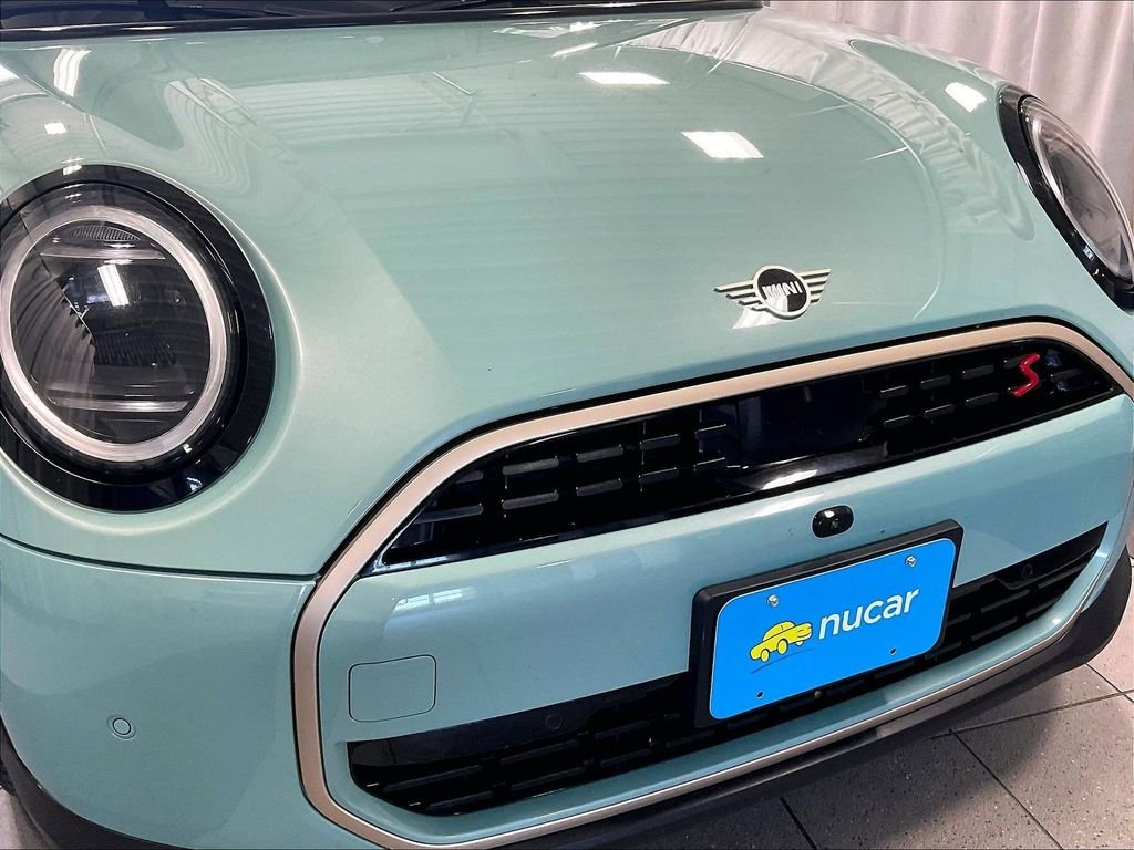 Used 2025 Green MINI Signature image 31