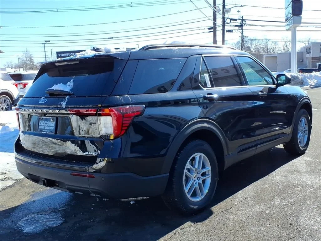 New 2026 Agate Black Metallic Ford Active image 5