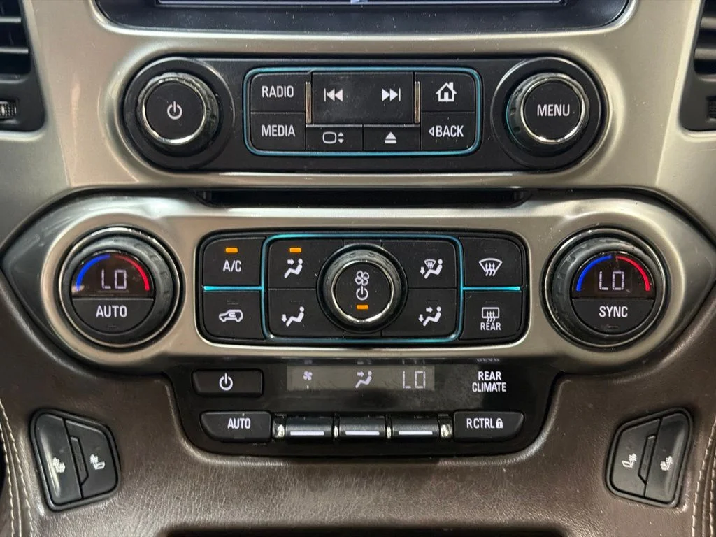 Used 2020 Silver Ice Metallic Chevrolet LT image 17