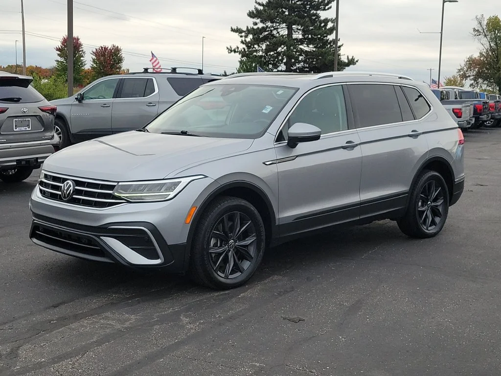Used 2022 Volkswagen Tiguan SE with VIN 3VV2B7AX6NM060877 for sale in Saint Johns, MI