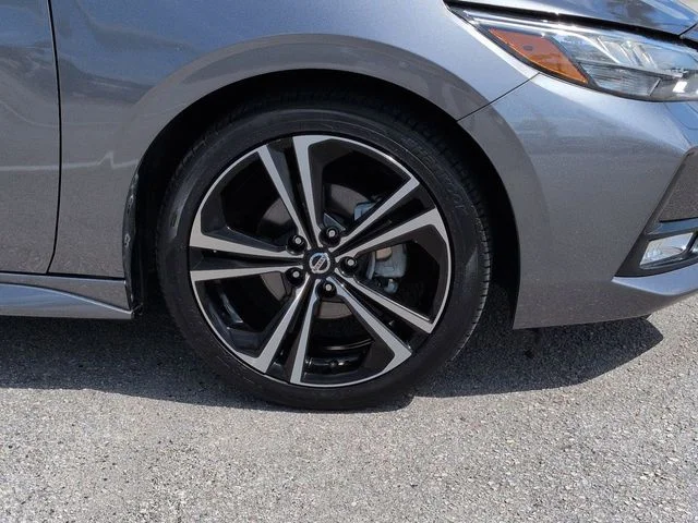 Certified Used 2023 Gun Metallic Nissan SR image 11