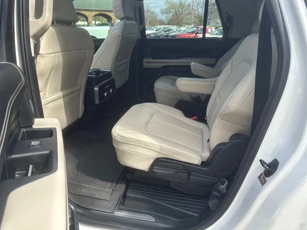 Used 2021 White Ford Platinum image 21