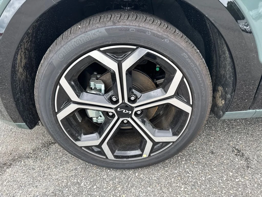 New 2025 Green Kia SX Touring image 11