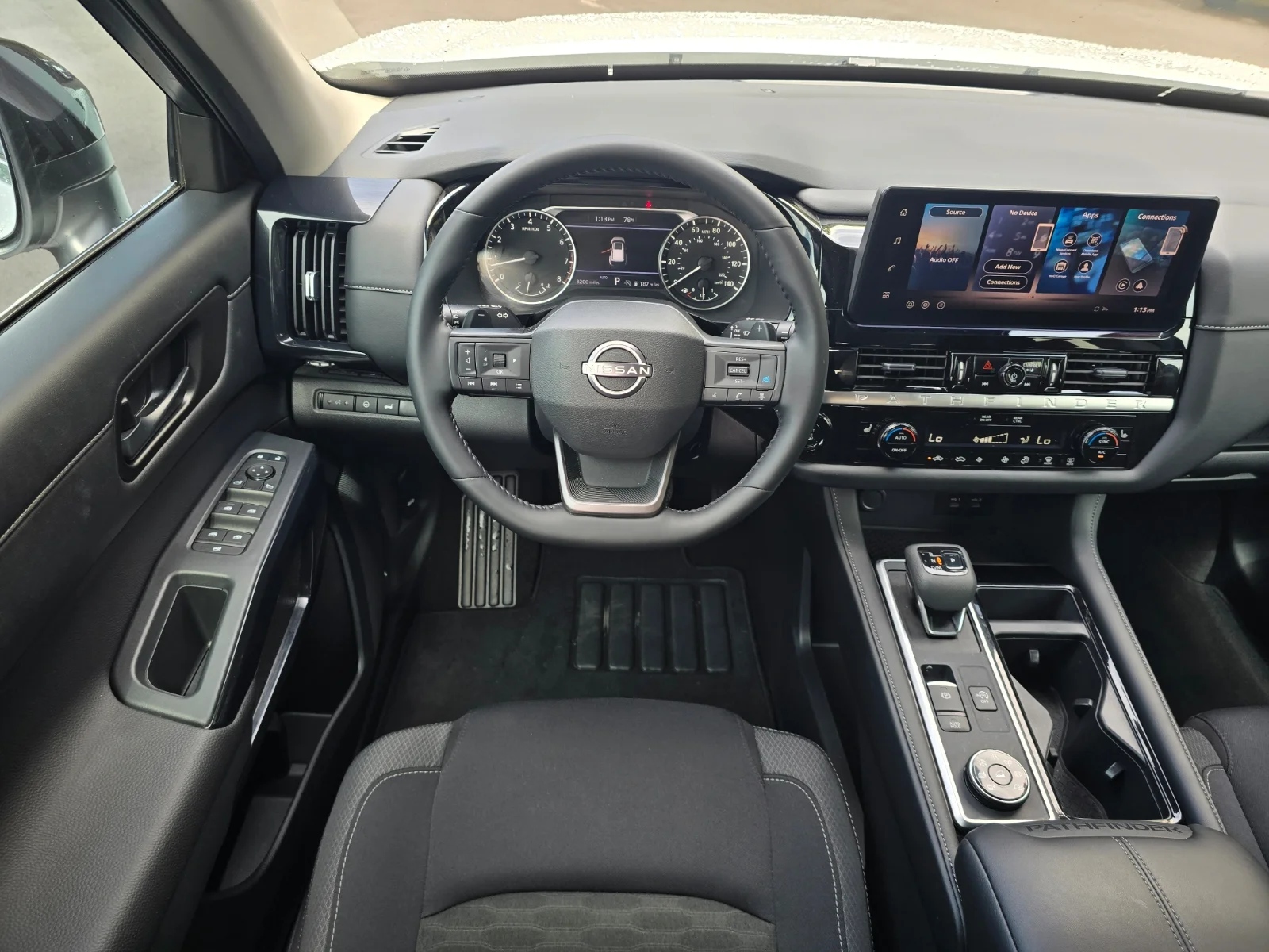 Certified Used 2026 Everest White Pearl Tricoat Nissan SV image 15