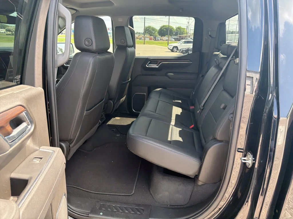 Used 2025 Black GMC SLT image 13