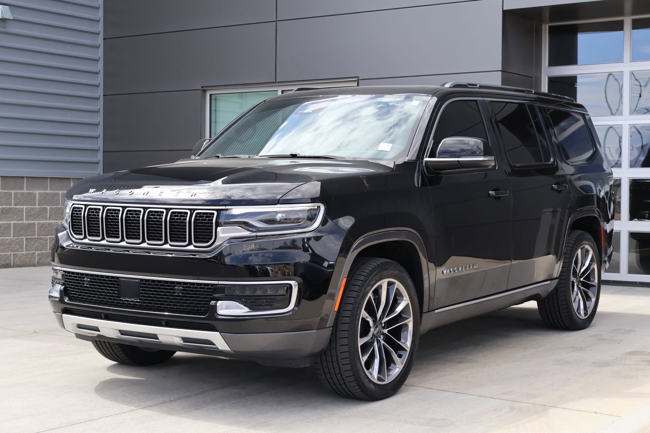 2022 Jeep Wagoneer Series III