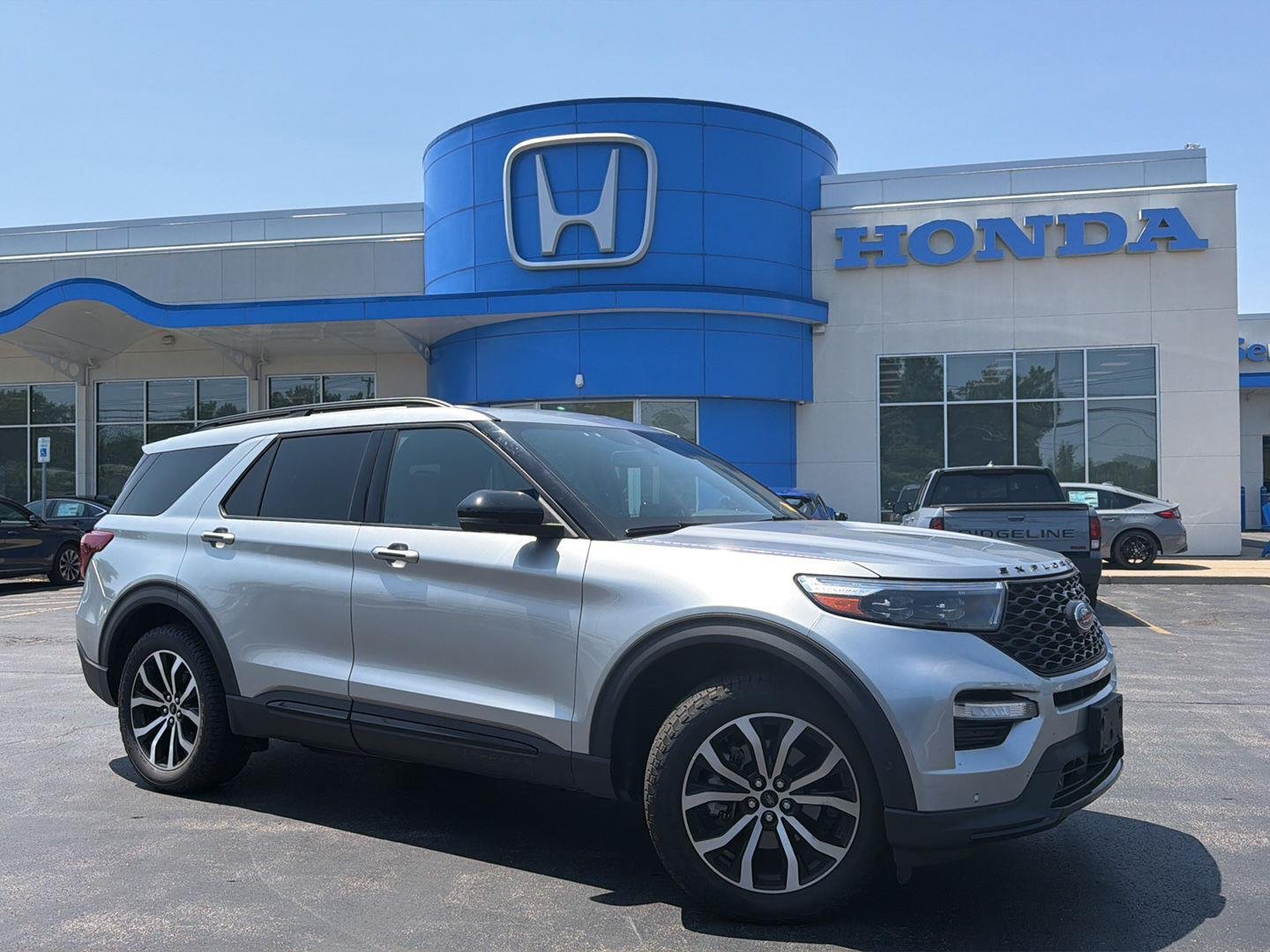 Used 2021 Iconic Silver Ford ST image 13