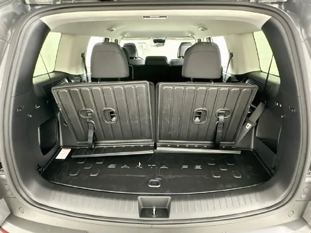 New 2027 Gray Hyundai SE image 21