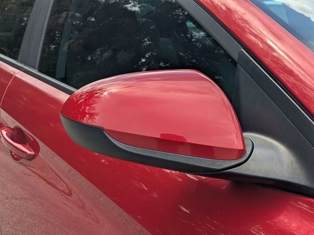 Used 2018 Red Hyundai Value Edition image 10