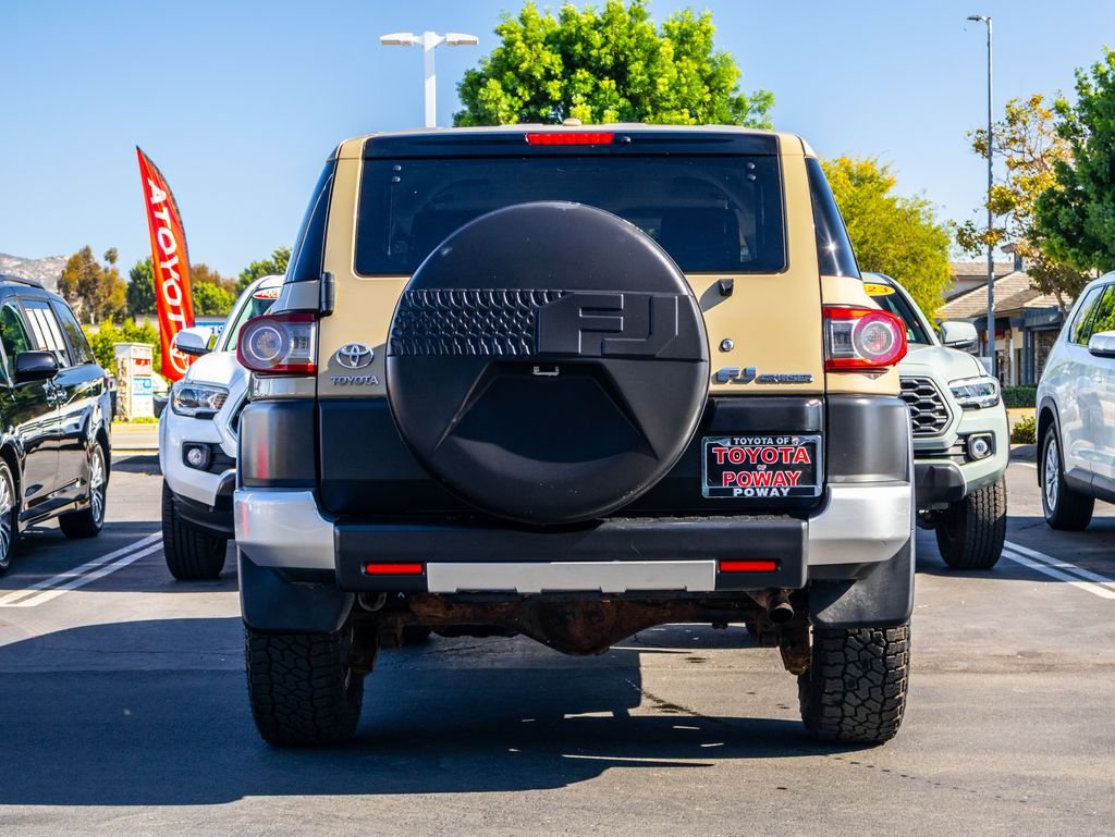 Used 2012  Toyota Base image 12