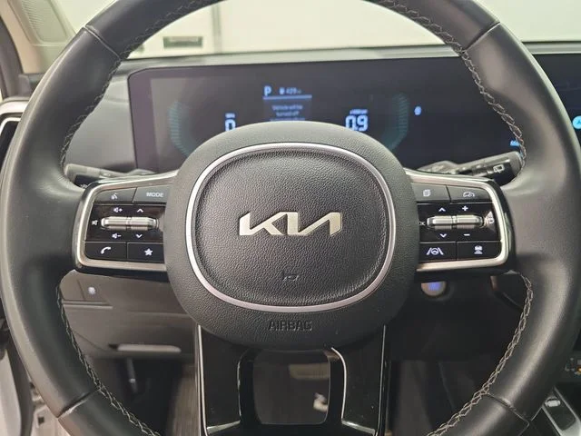 Used 2024 Glacial White Pearl Kia S image 28