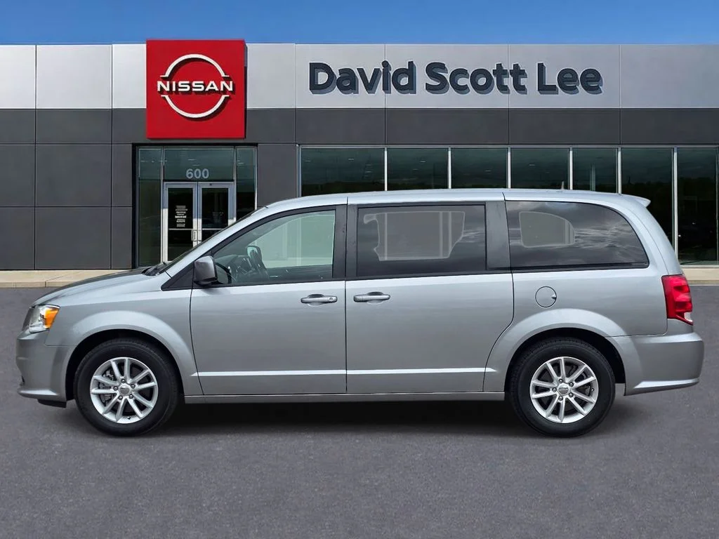 Used 2020 Silver Dodge SE Plus image 11