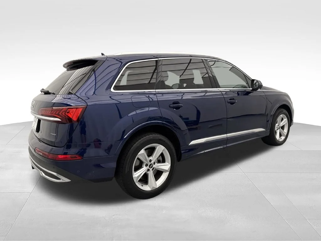 Used 2021 Blue Metallic Audi 55 Premium image 12