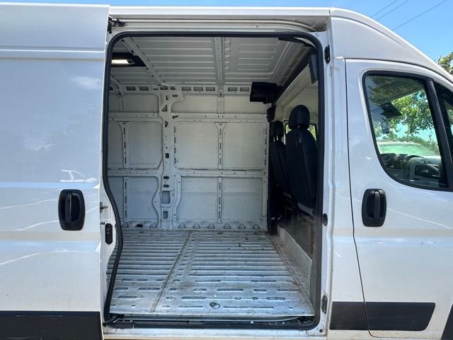 Used 2025 White Ram High Roof image 8