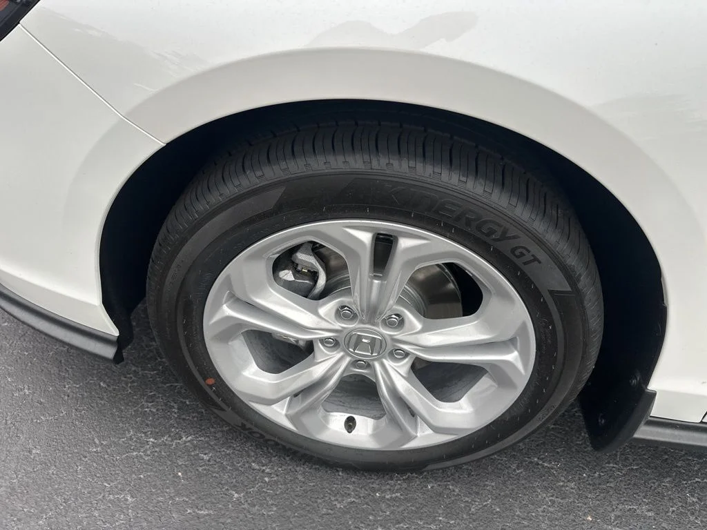 New 2026 Platinum White Pearl Honda LX image 10