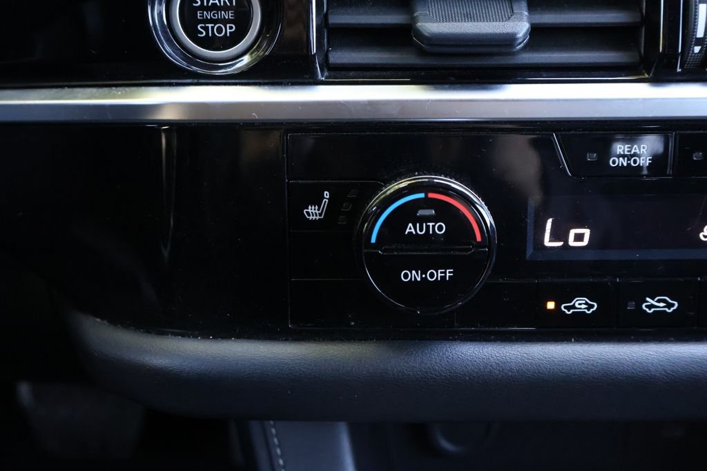 Used 2024 Super Black Nissan SV image 18