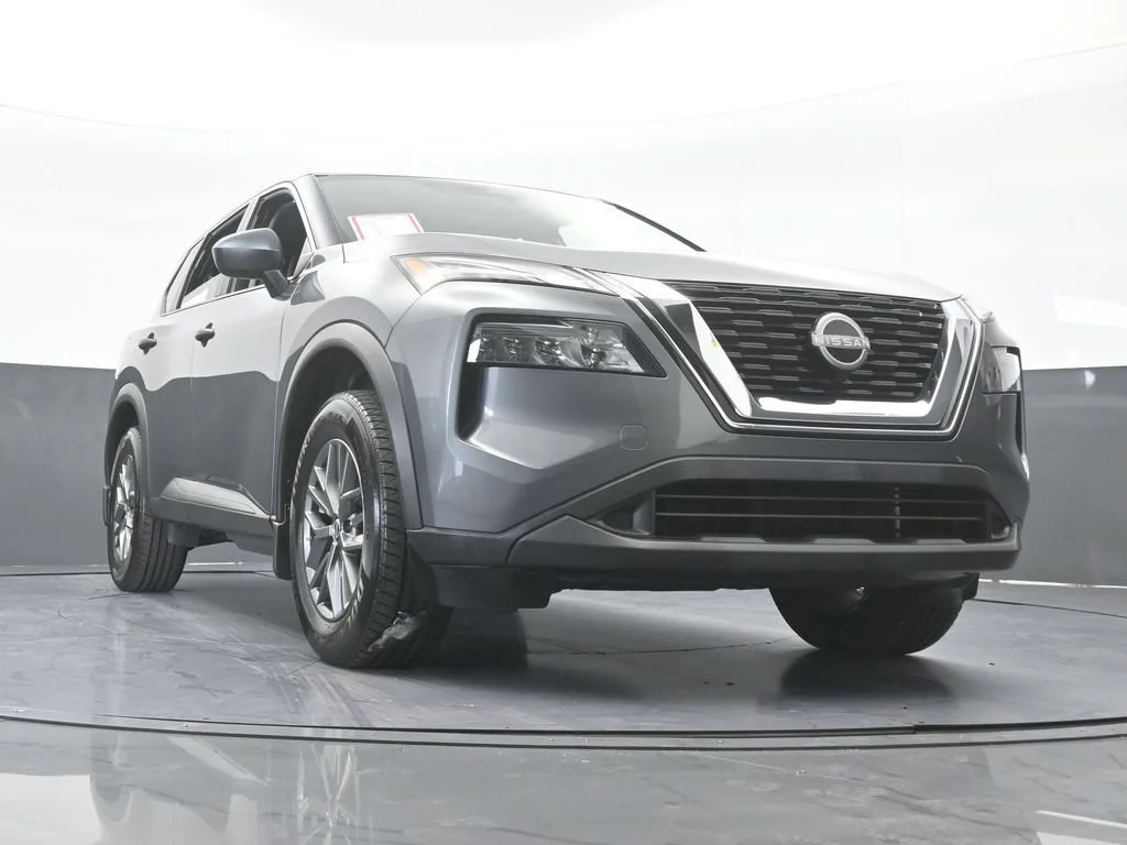Used 2021 Gray Nissan S image 56