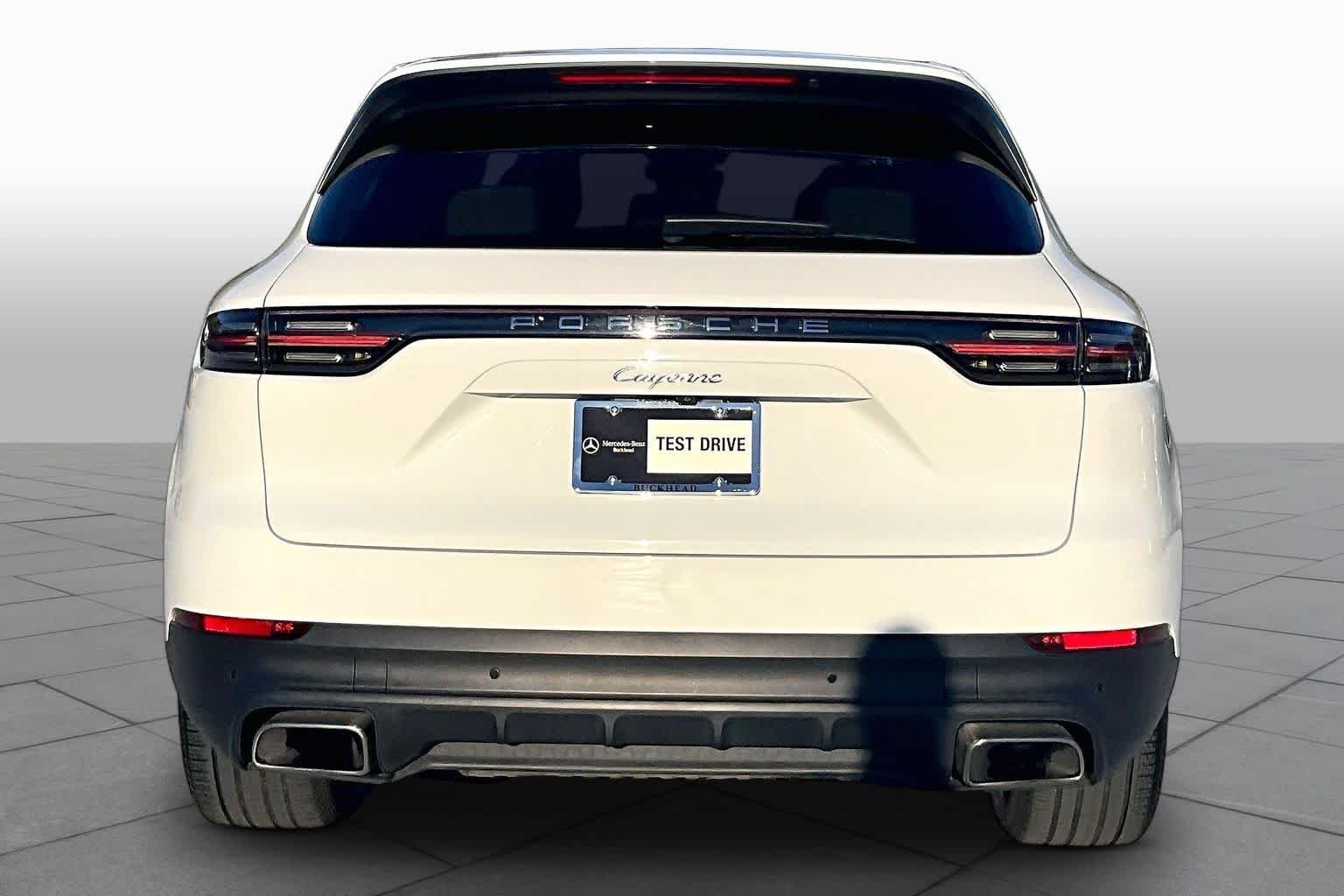 Used 2019  Porsche  image 4