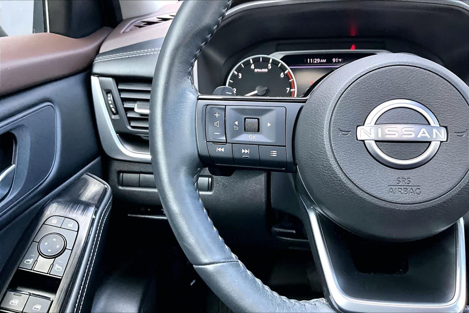 Used 2023 Pearl White Tricoat Nissan SV image 24