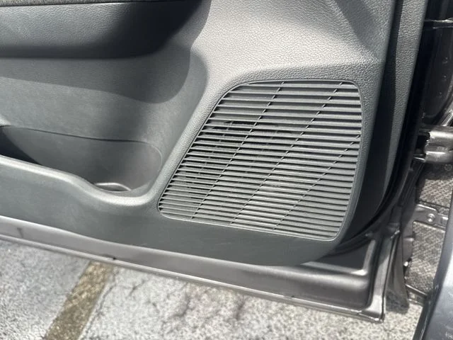 Used 2025 Gray Nissan SV image 26