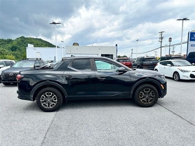 Used 2022 Black Hyundai SEL image 4