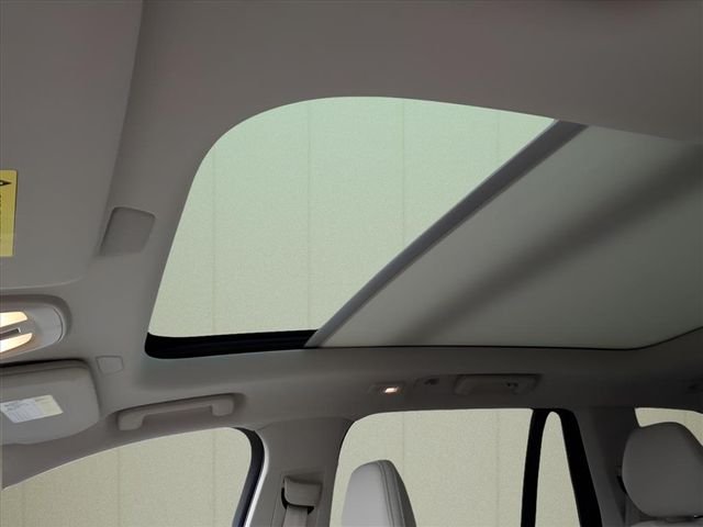 2026 Volvo XC90 Ultra - Photo 16