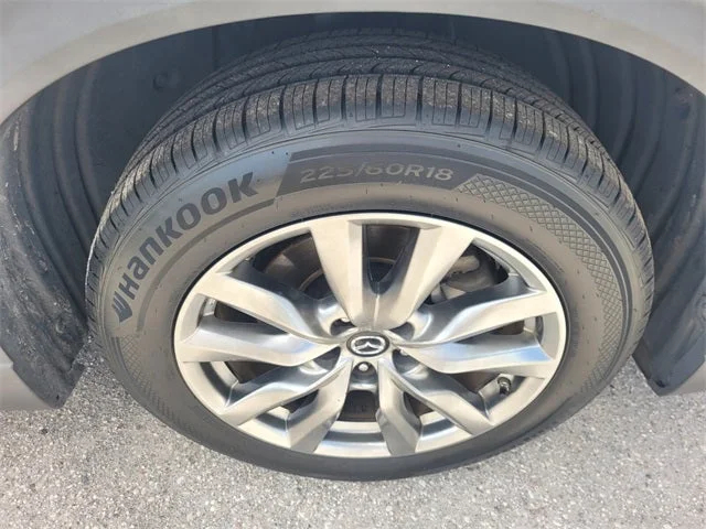 Used 2019 Snowflake White Pearl Mica Mazda Touring image 17