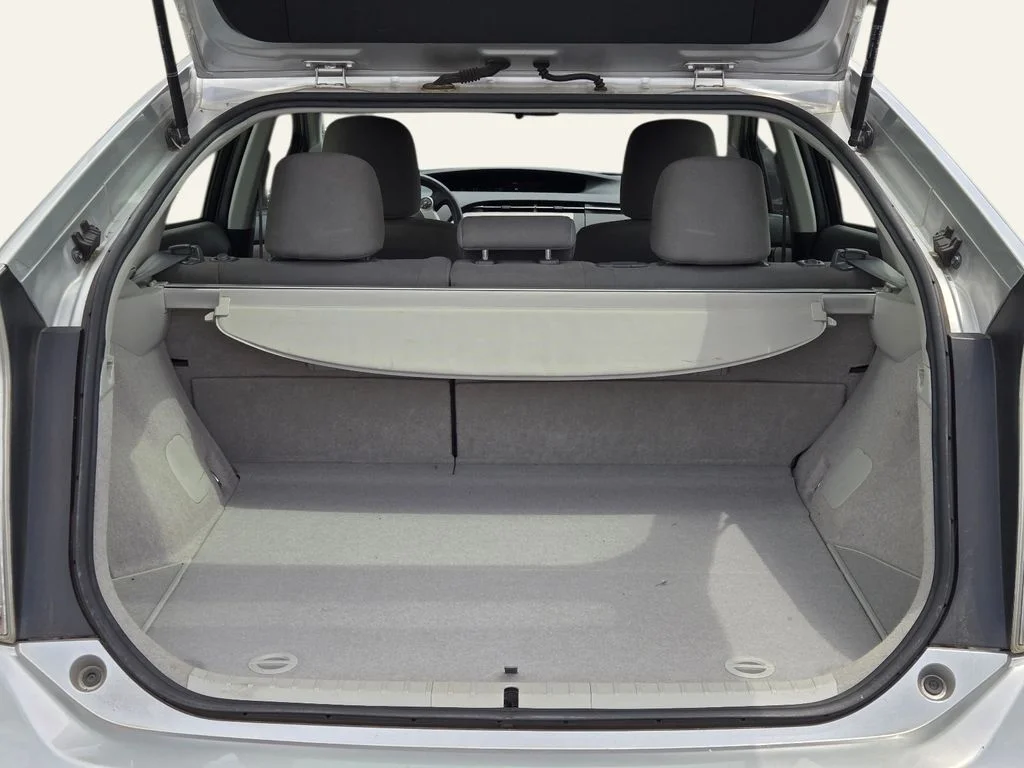 Used 2015 Silver Toyota Two image 12