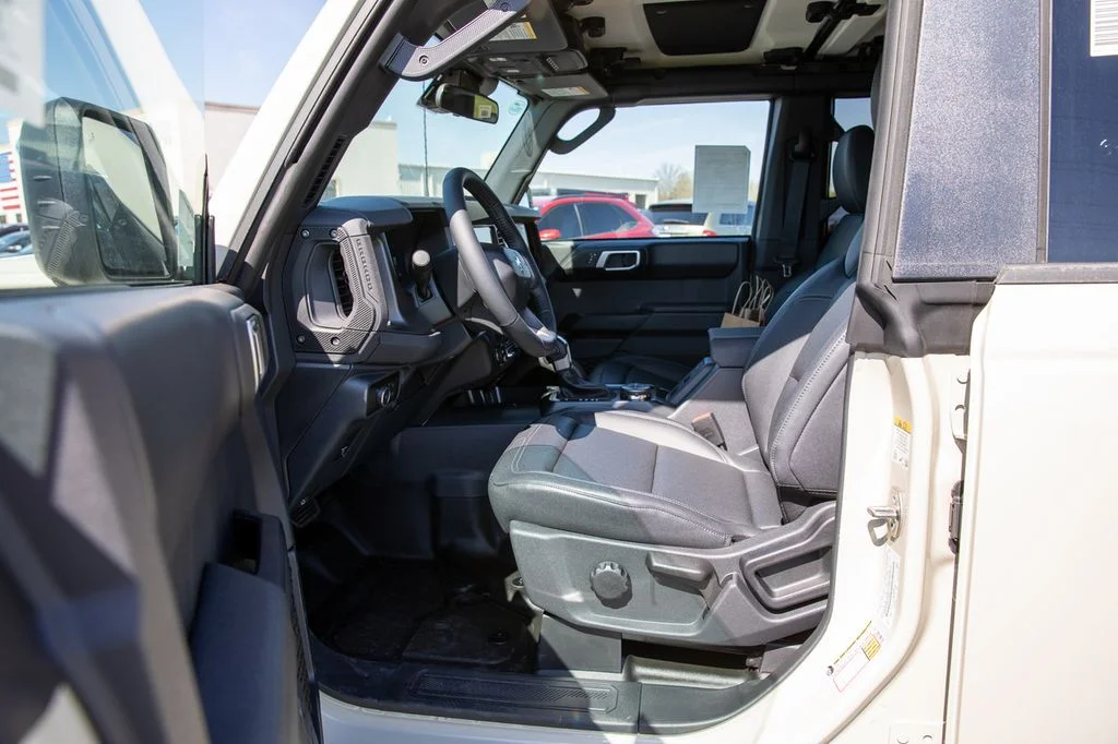 New 2026 Desert Sand Ford Badlands® image 32