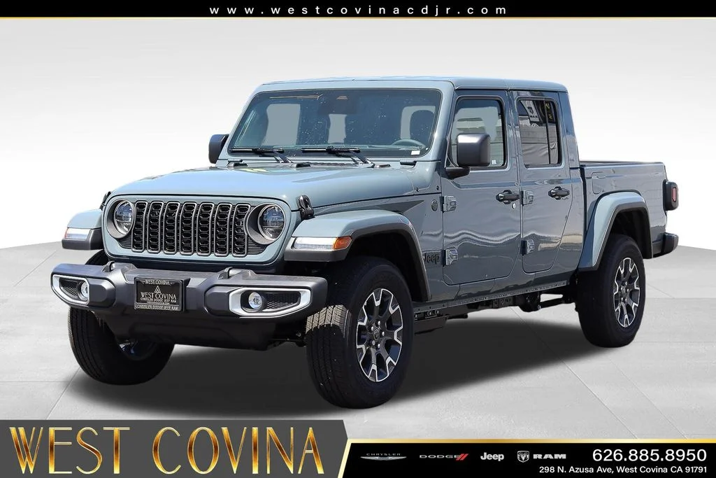 2026 Jeep Gladiator Sahara Auto's photo