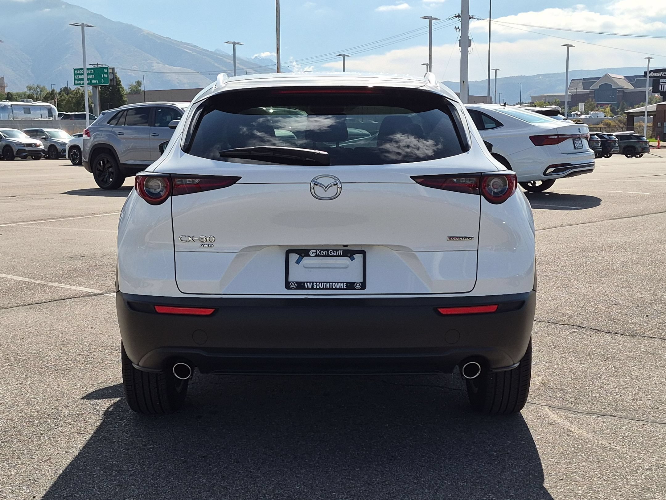 Used 2025 Snowflake White Pearl Mica Mazda 2.5 S Preferred Package image 4