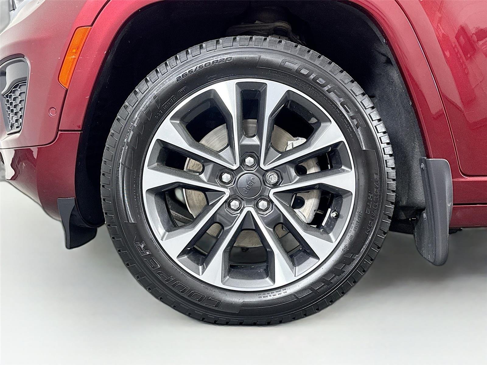 Used 2022 Velvet Red Pearlcoat Jeep Overland image 47