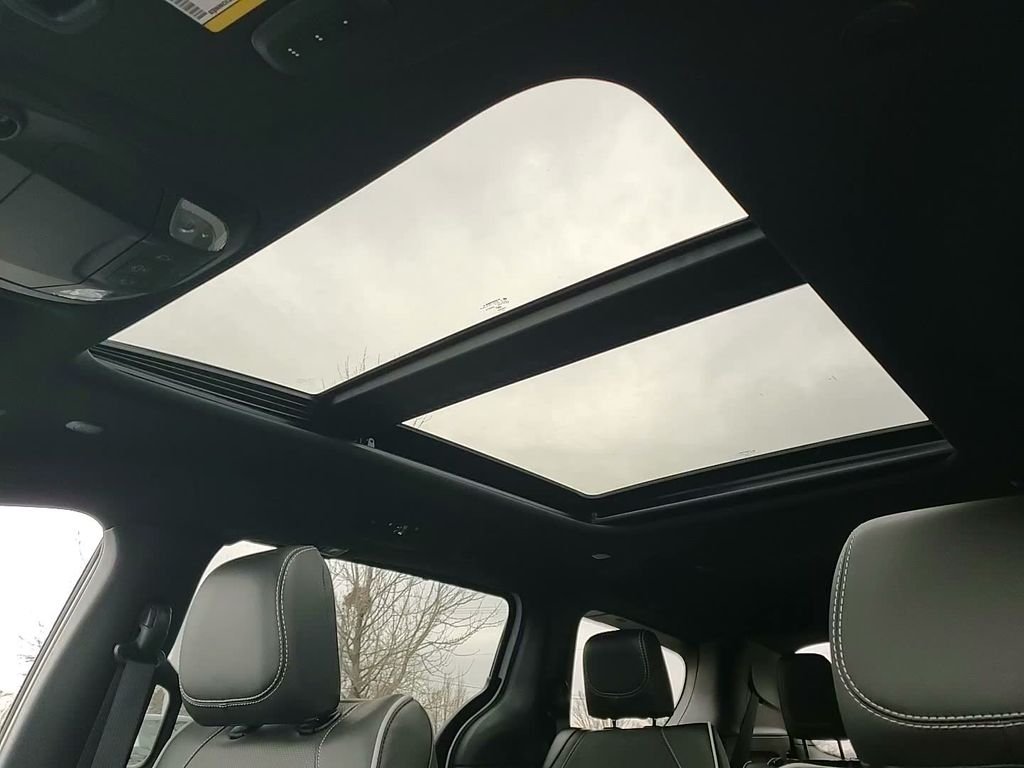 2026 Chrysler Pacifica Limited - Photo 24