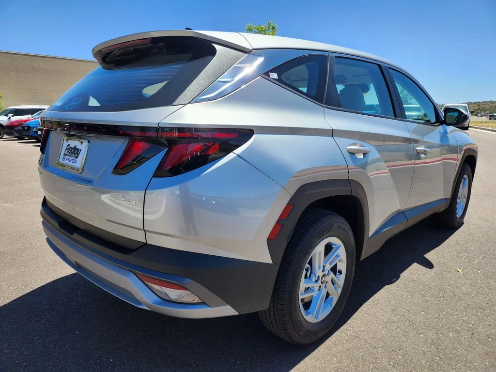 New 2026 Silver Hyundai SE image 5