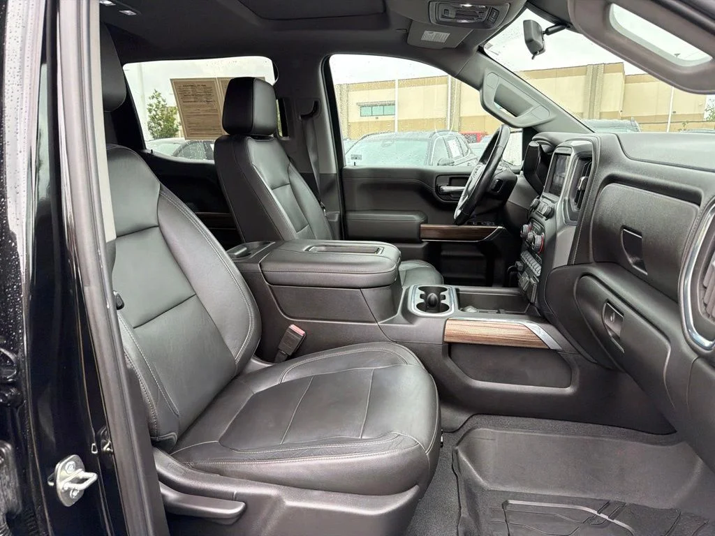 Used 2019 Black Chevrolet LT Trail Boss image 16
