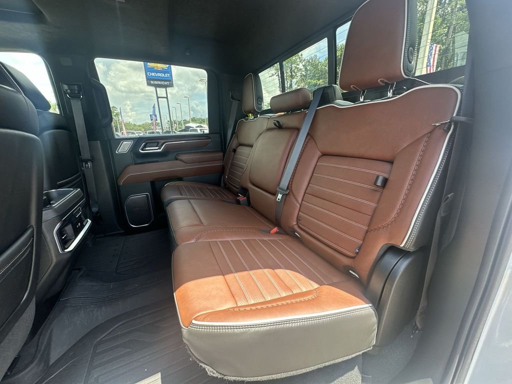 Used 2024 White Frost Tricoat GMC Denali Ultimate image 18