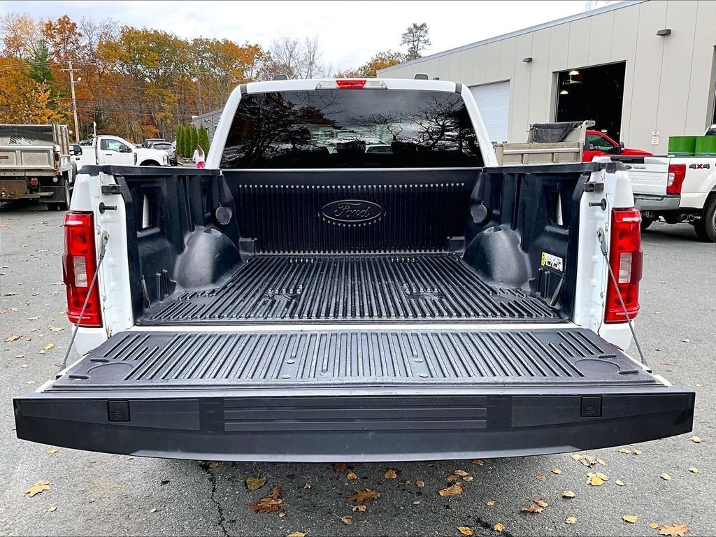 Used 2023 Oxford White Ford XLT image 29