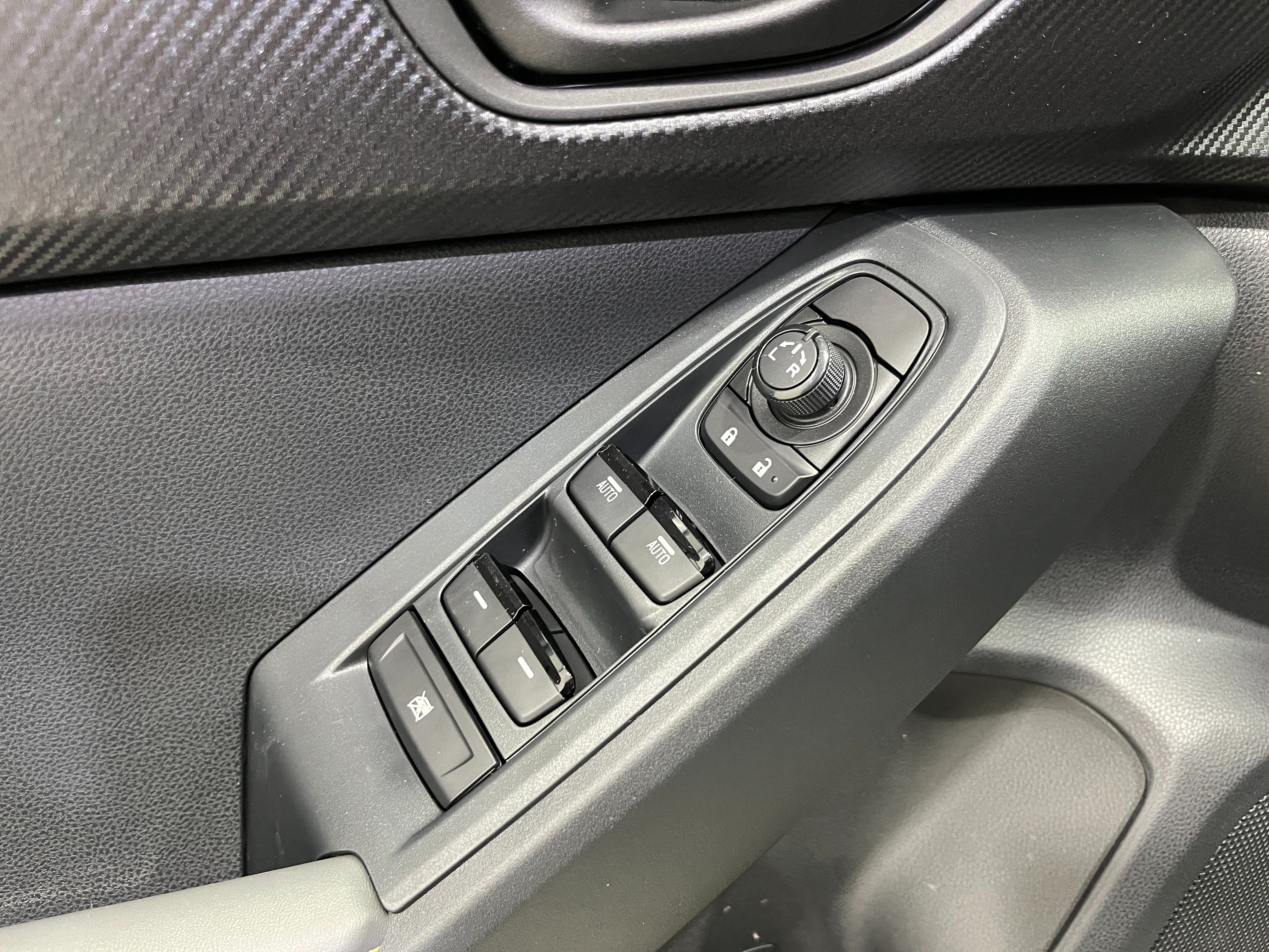 New 2026 ICE SILVER METALLIC Subaru Sport Hybrid image 14
