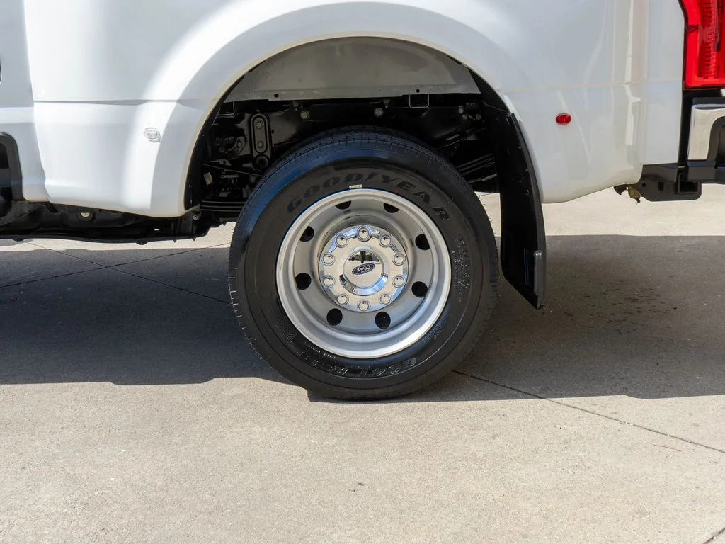 Used 2023 White Ford XLT image 28