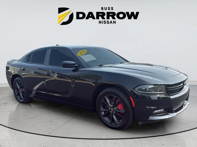 Used 2023 Black Dodge SXT image 7