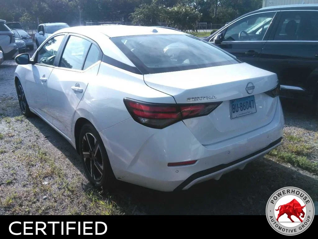 Used 2024 White Nissan SV image 3