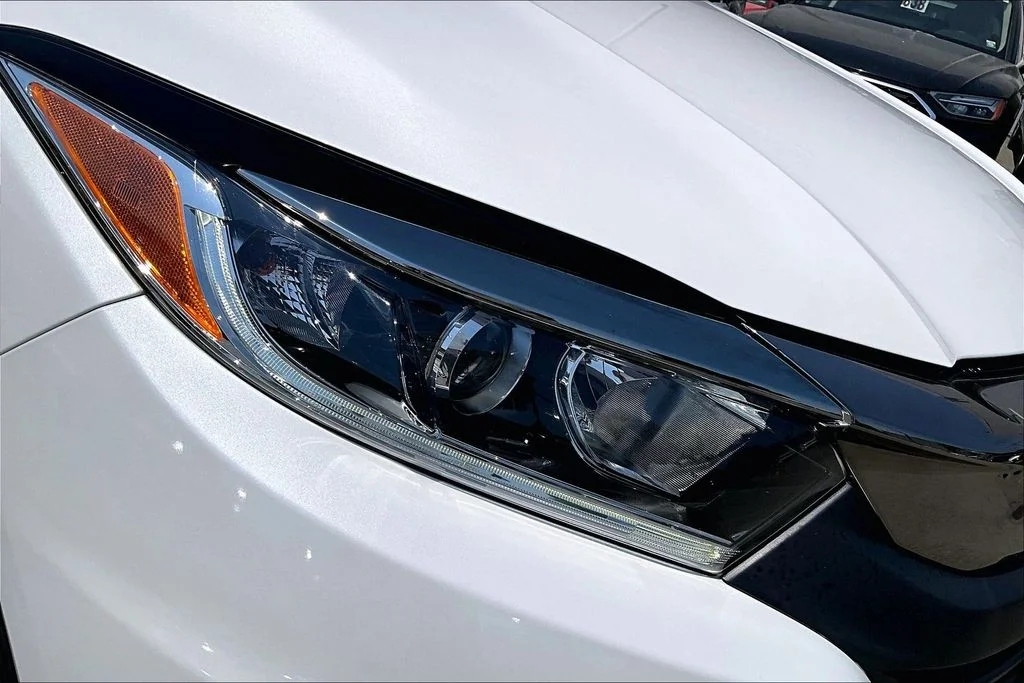 Used 2020  Honda EX image 31